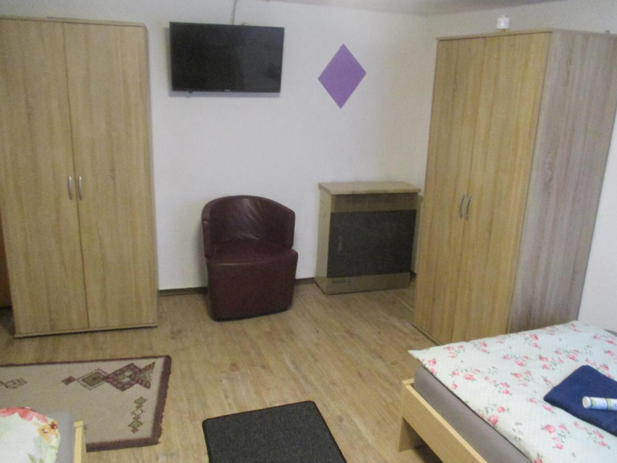 Homestay Ferienzimmer Monteurzimmer Stadtmitte